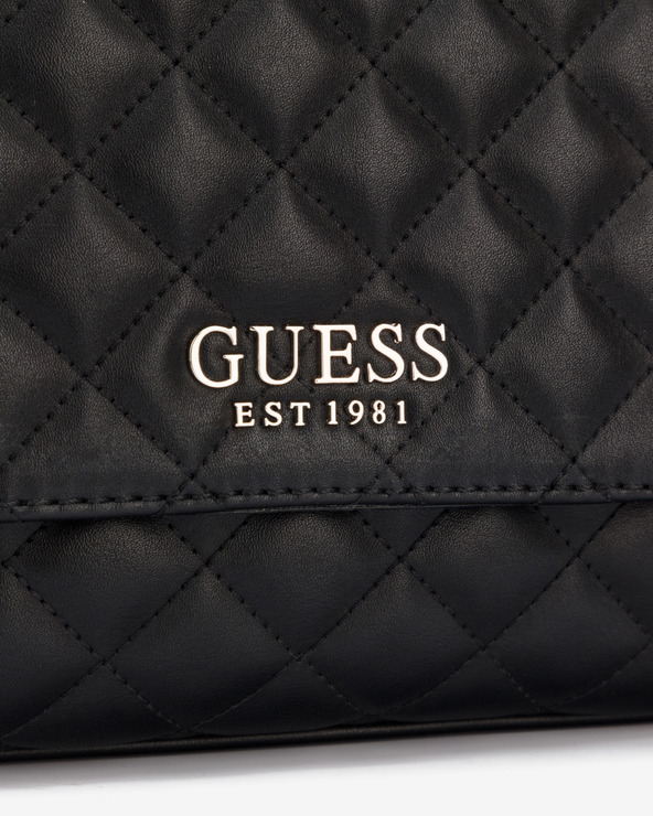 Гесс телефон. Сумка guess est 1981. Сумки guess 2023. Сумка guess est 1981 женская.